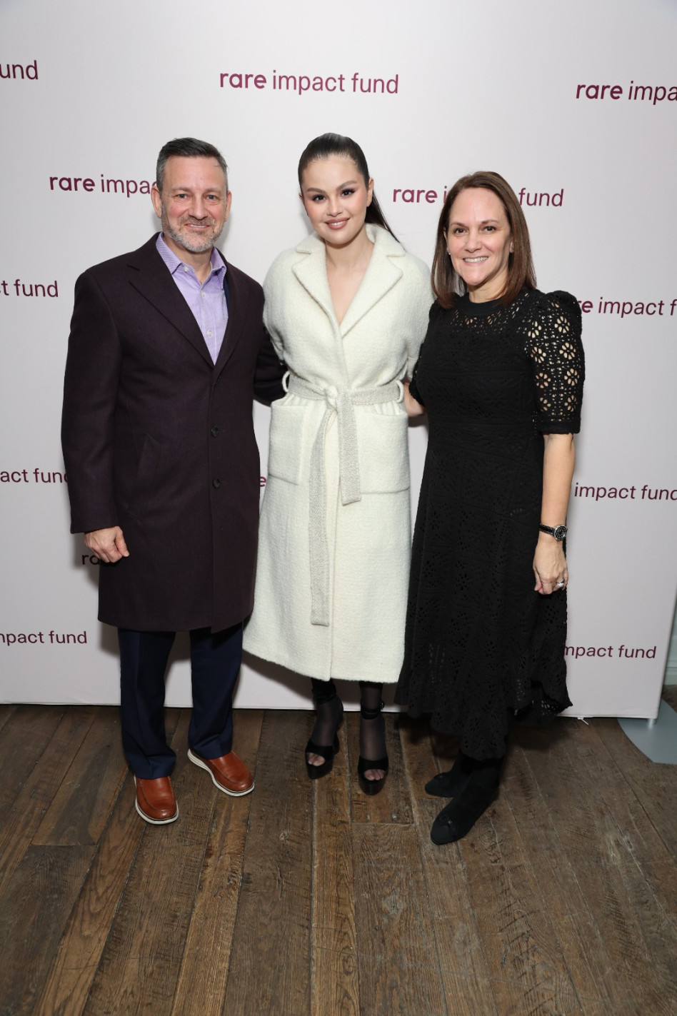 שרון שפירו, סלינה גומז וג'יי רודרמן  (צילום: Getty images)