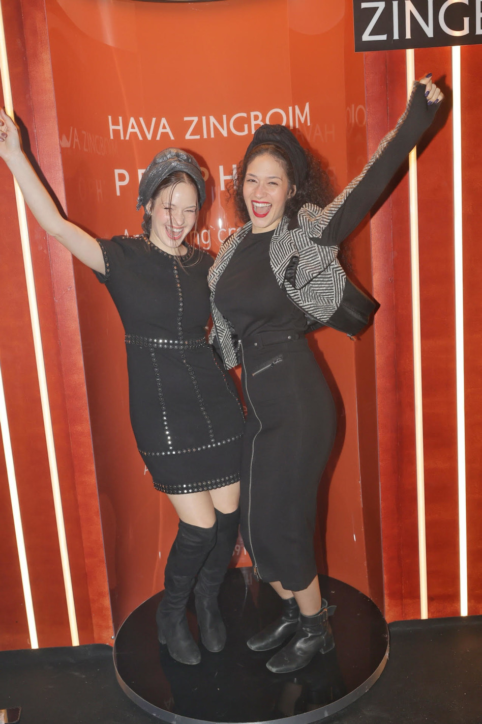 הודיה וזינגבוים ואמונה זינגבוים (צילום: רפי דלויה)