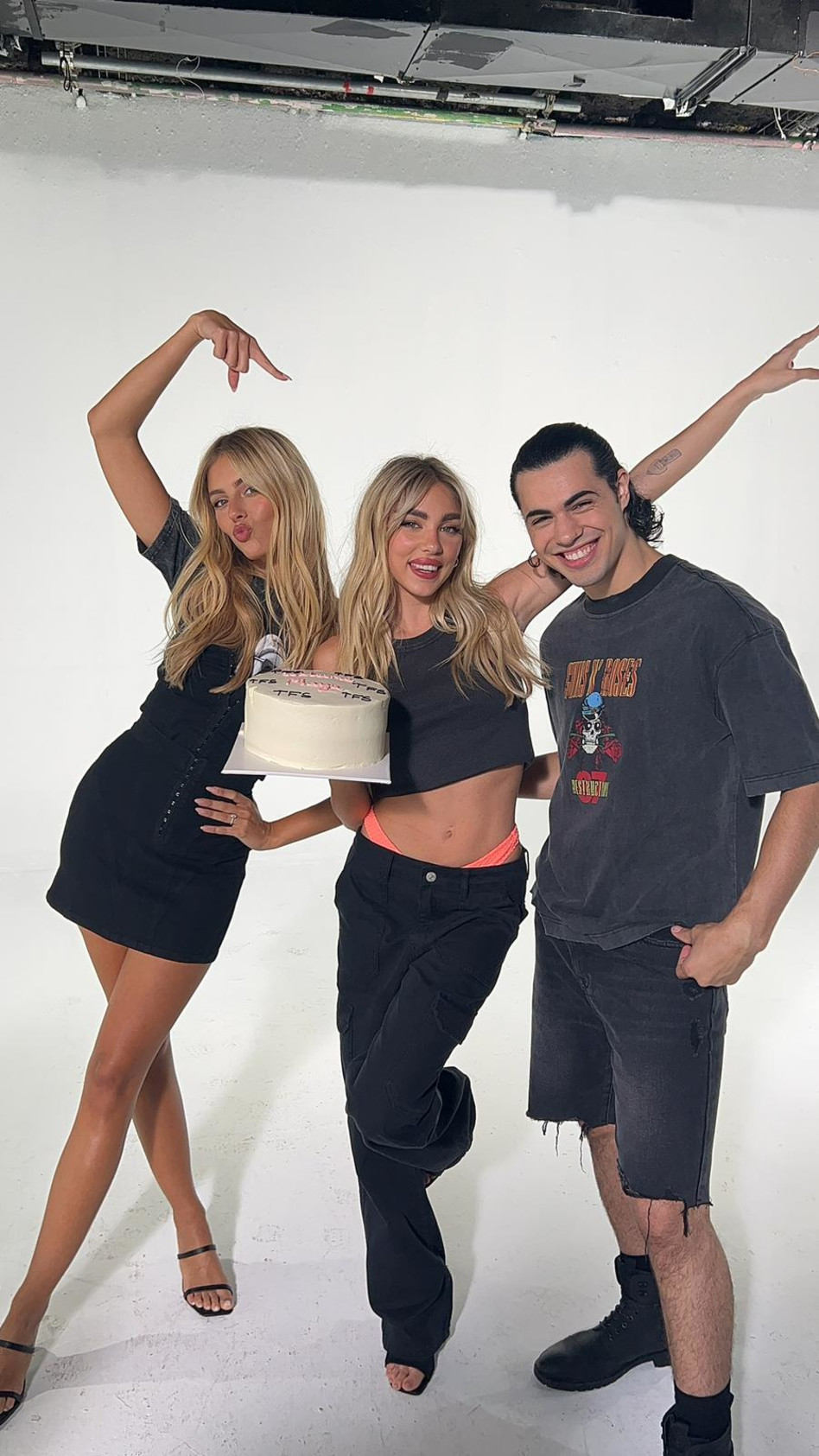 מישל גרציג לצד מרגי ומאיה קיי בקמפיין twentyfourseven (צילום: בת שחר ניסן)