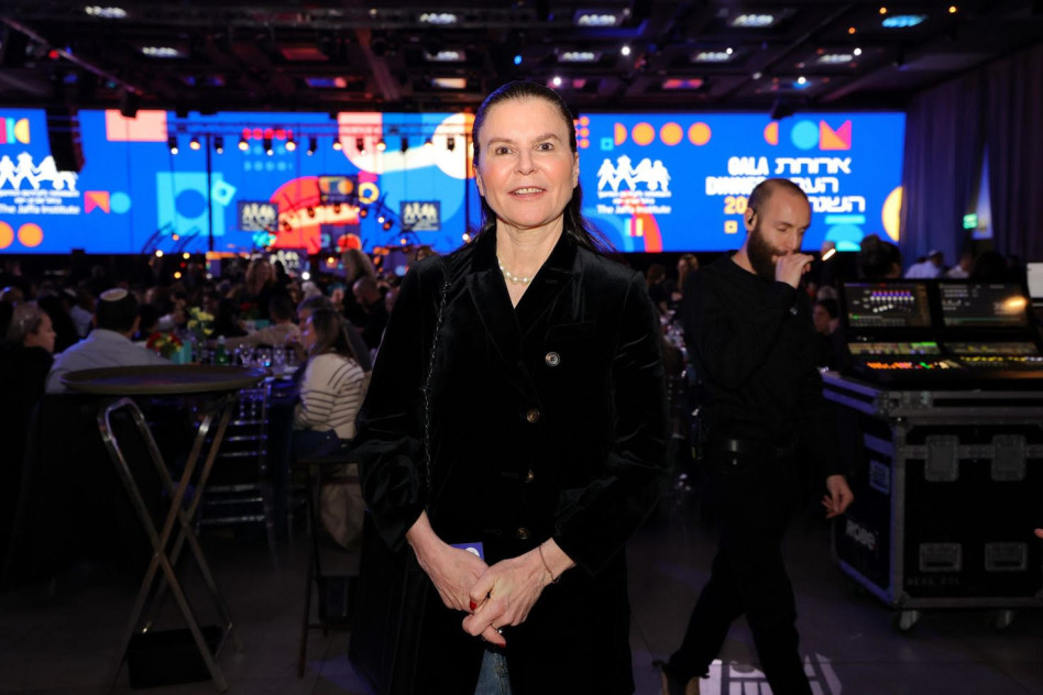 עפרה שטראוס (צילום: פביאן קולדרוף)