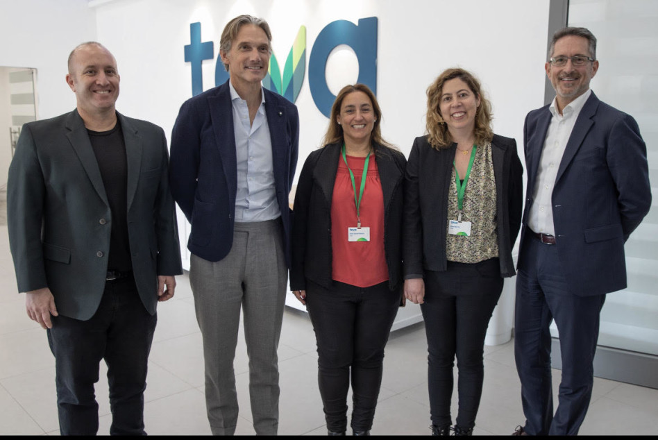 אריק יוז, דנה בר-און, רונית סצ’י פאינרו, ריצ'רד פרנסיס ומתי גיל (צילום: דניאל שוגרט)