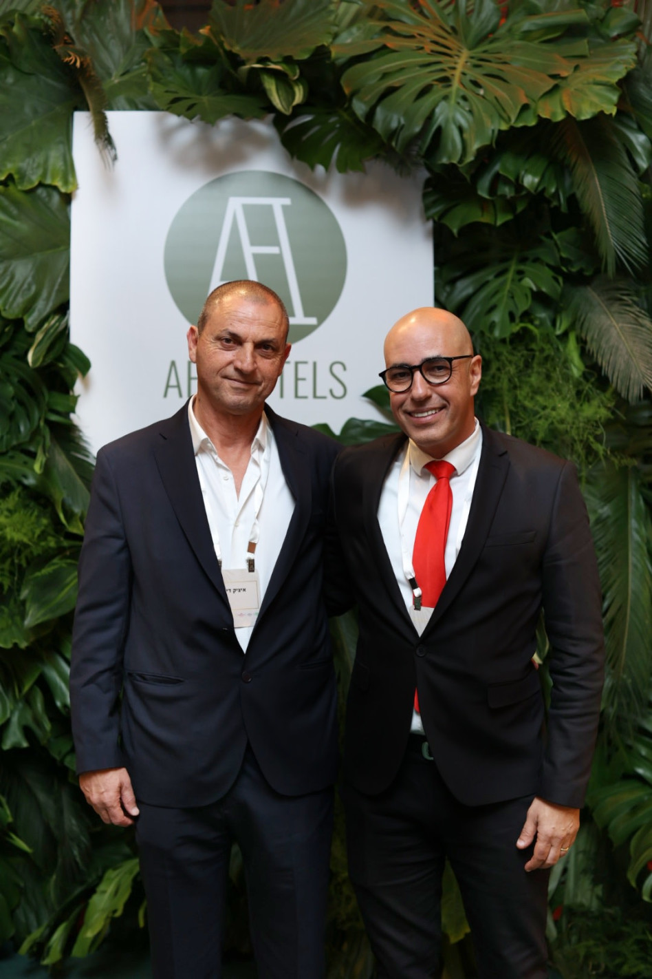 שרון אלון ואיציק דיין  (צילום: נוגה שדמי ואן דה ריפ)