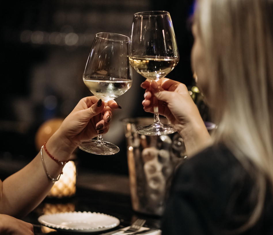 רומנטיקה באפריטבו (צילום: יחצ)