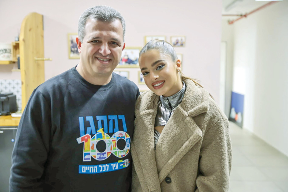 נועה קירל וכרמל שאמה הכהן (צילום: אורי חבושי)