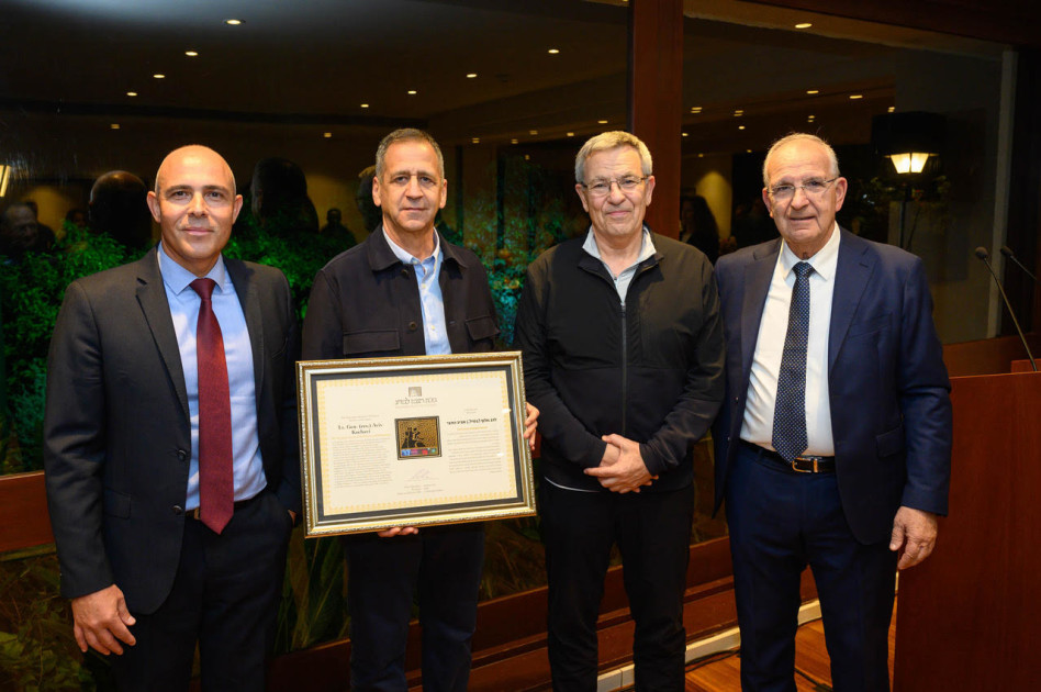 שמשון הראל, עידו נחושתן, אביב כוכבי ואלון חן (צילום: אוהד הרכס, מכון ויצמן למדע)