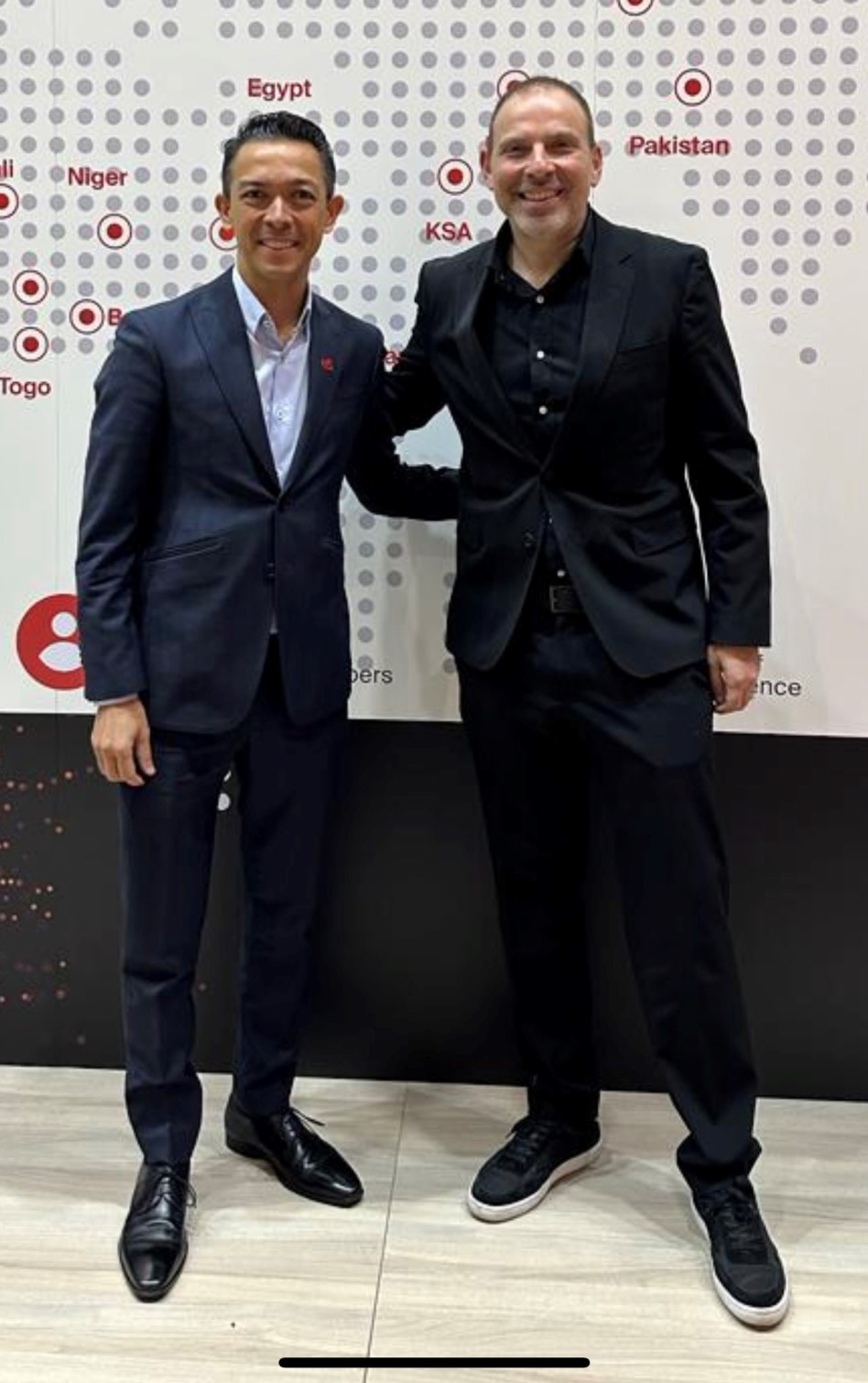 אילן סיגל ונאביל בקוש (צילום: באדיבות פלאפון)