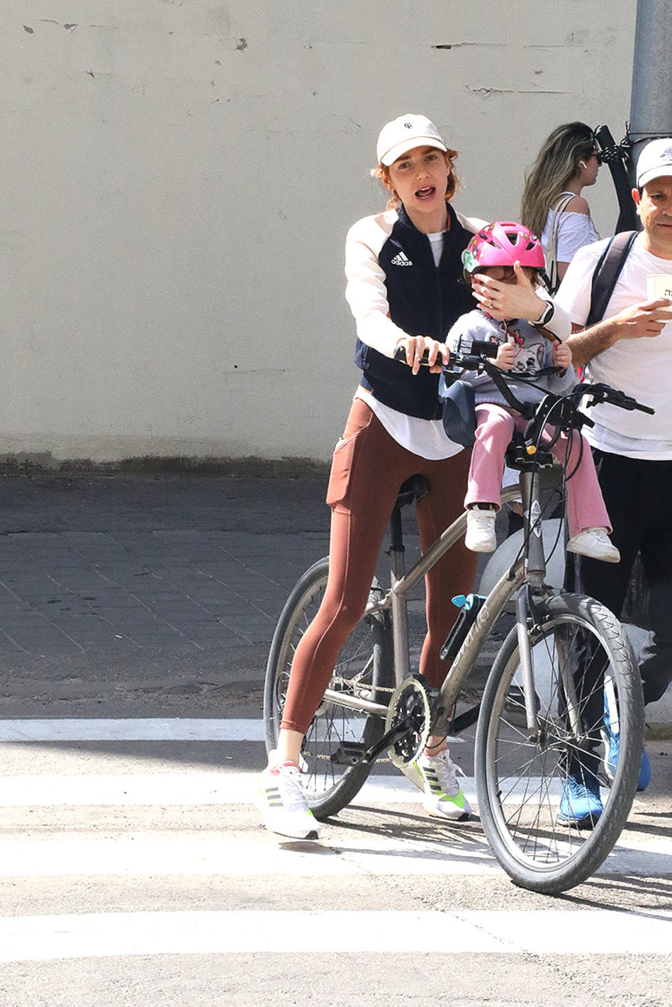 מאיה ורטהיימר ואסיה (צילום: פול סגל)