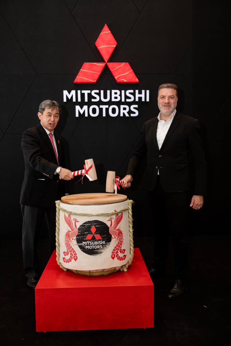 יניב שיראזי ומסאצוגו קורהאשי (צילום: גדי סיארה)