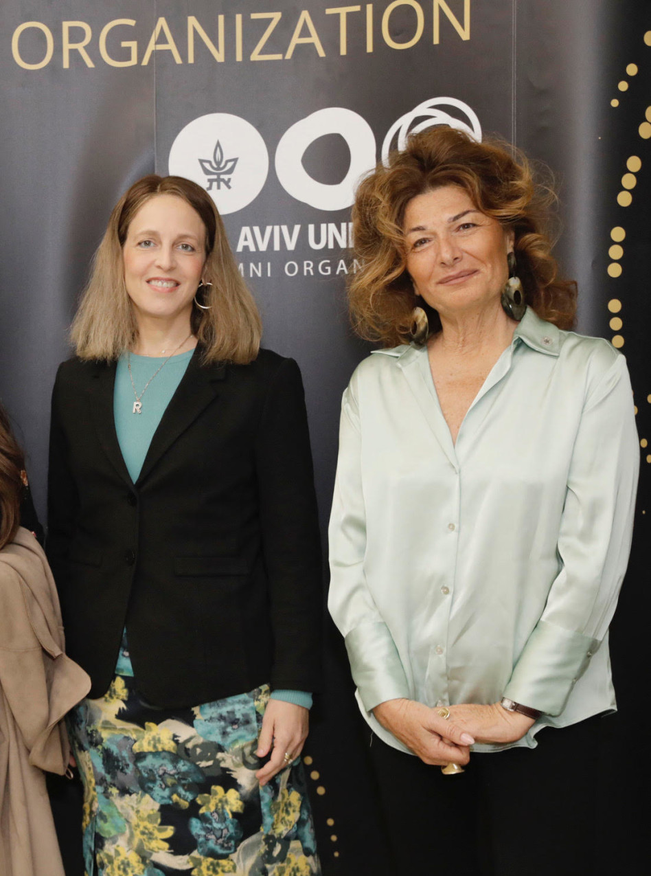 סיגלית בן חיון ורחלי גנות  (צילום: יעל צור)