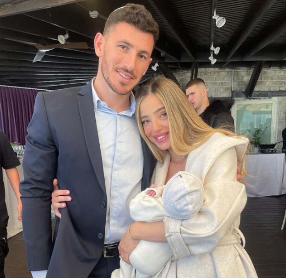 הדר קרקו וליאו בורנשטיין עם בנם הבכור (צילום: צילום מסך אינסטגרם)