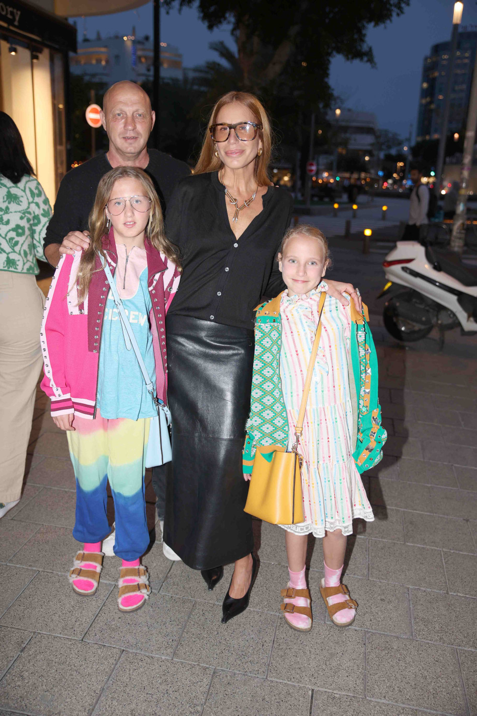 דודו בר אור ובני משפחתה (צילום: אור גפן)