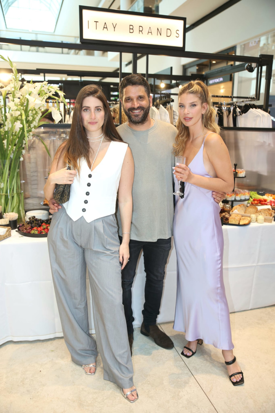 לירן כוהנר, המפיק איתי ארביב ודנה זרמון (צילום: אור גפן)