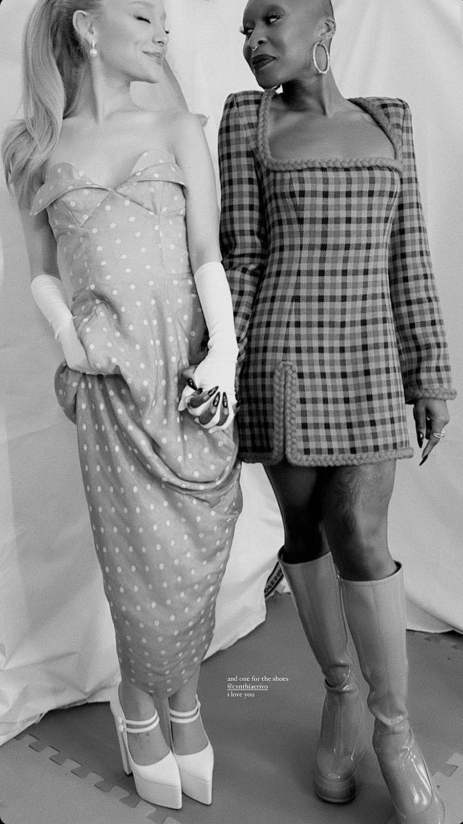 אמרנו נעלי כלה או שלא? (צילום: צילום מסך אינסטגרם)