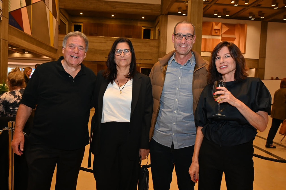 לימור אהרונוביץ' וניר ואילת ברוש ורמי שלמור (צילום: תמר מצפי)
