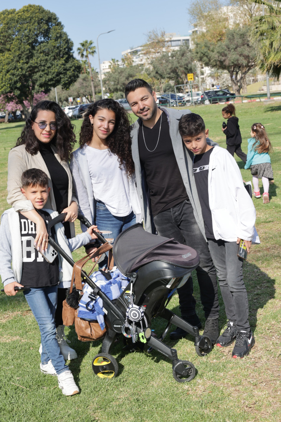 הראל מויאל ומשפחתו (צילום: רפי דלויה)