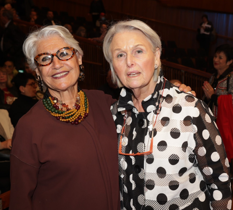 עמירה רותם ושרה סלע  (צילום: רפי דלויה)