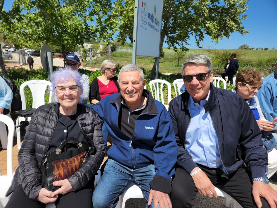 קובי רמון, דורון אלמוג וגליה טופול  (צילום: באדיבות כפר נהר הירדן)