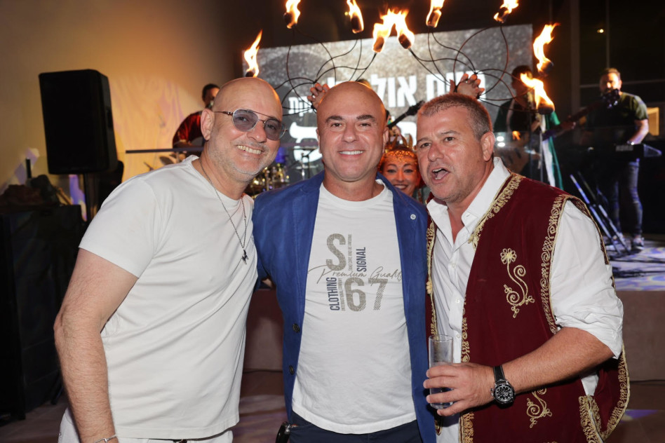 משה (צ'יקו) אדרי, איציק חנגל ויגאל סייג (צילום: רפי דלויה)