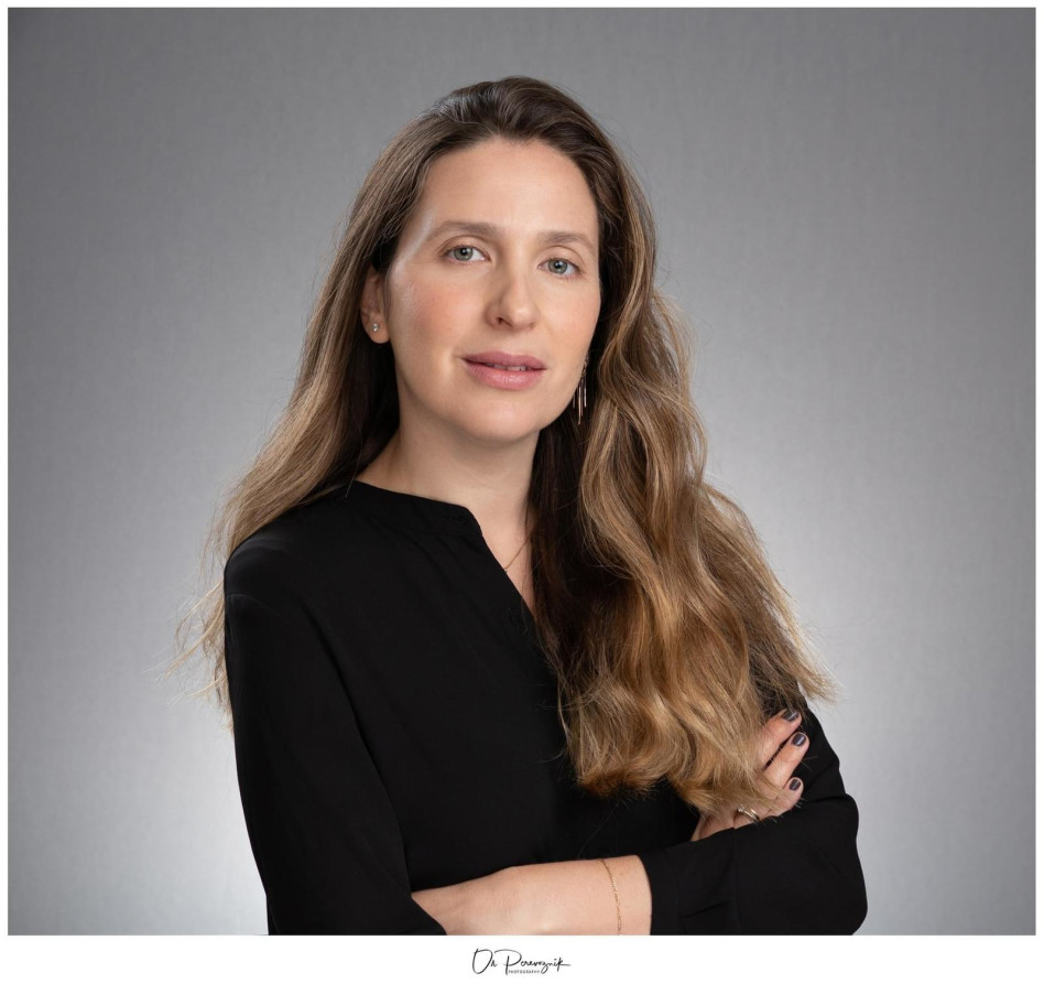 לי זינגר – אדמה (צילום: אור פרבוזניק)