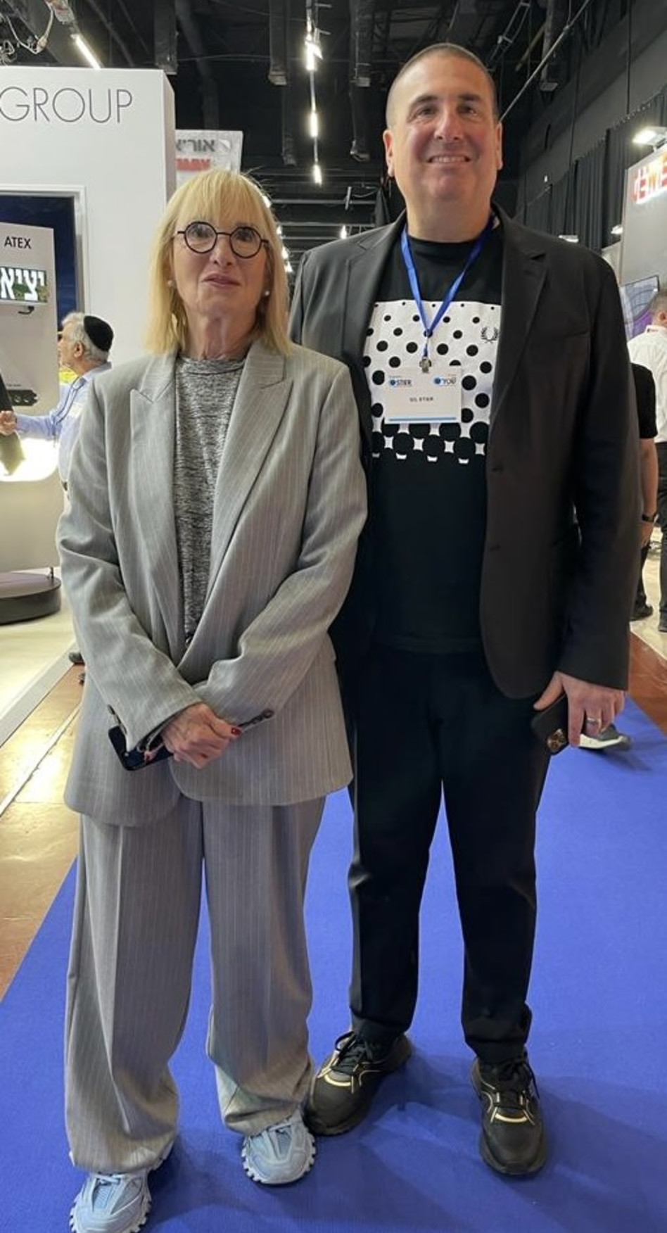 גיל שטיר וישראלה שטיר  (צילום: באדיבות קבוצת שטיר)