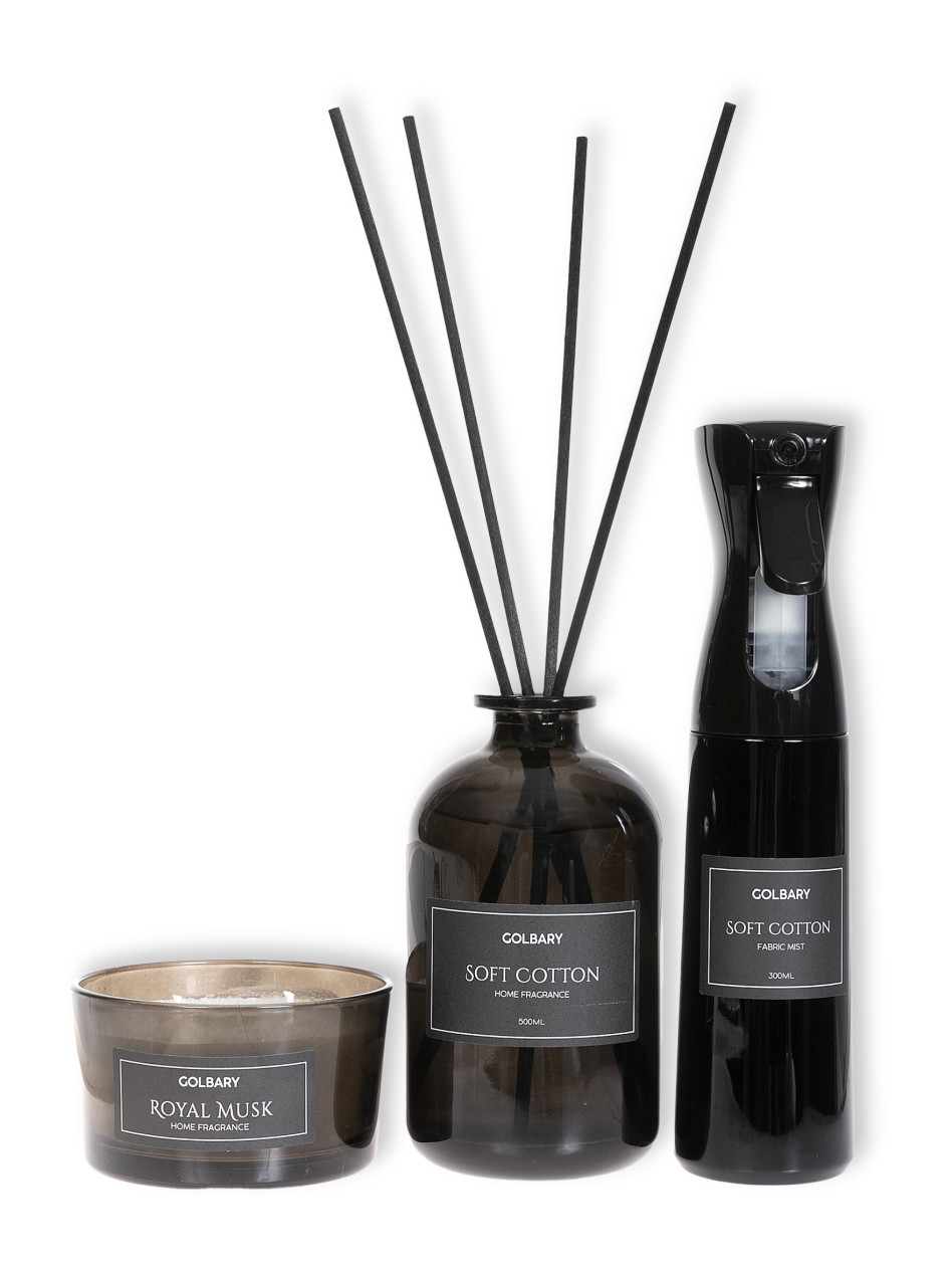 סדרת ריחות לבית של גולברי (צילום: אבי ולדמן)