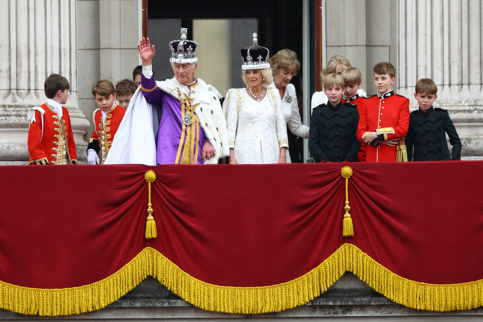 המלך צ'רלס ורעייתו קמילה (צילום: REUTERS/Hannah McKay)
