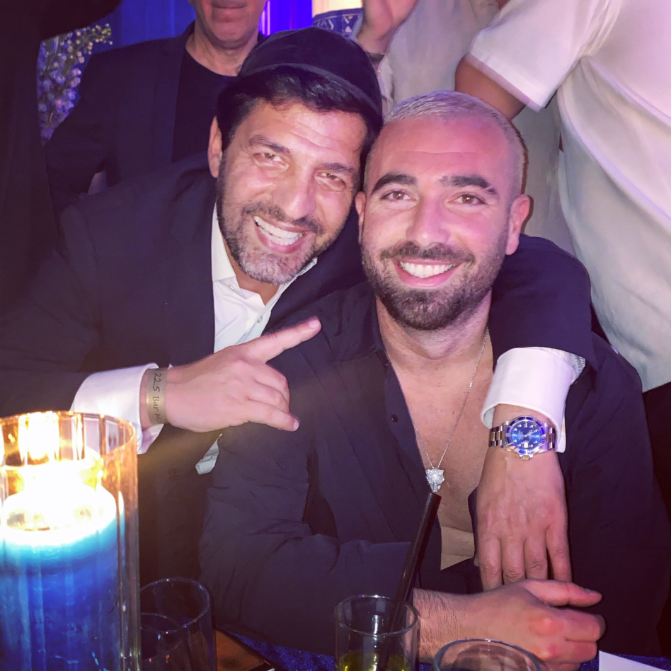 עומר אדם, הרב מרדכי חסידים (צילום: אור גפן)