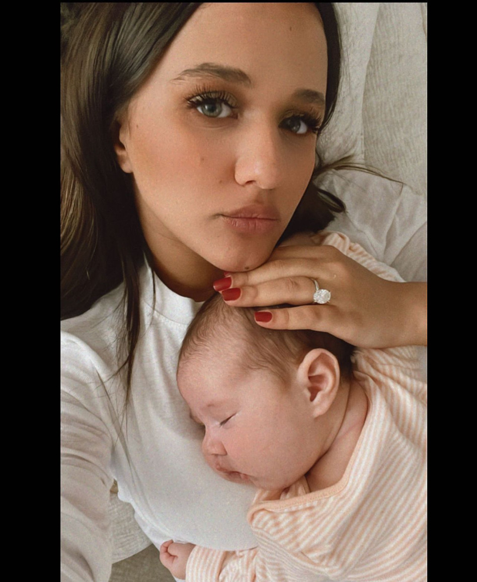 עדן בן זקן ובתה עמנואל (צילום: יחצ)