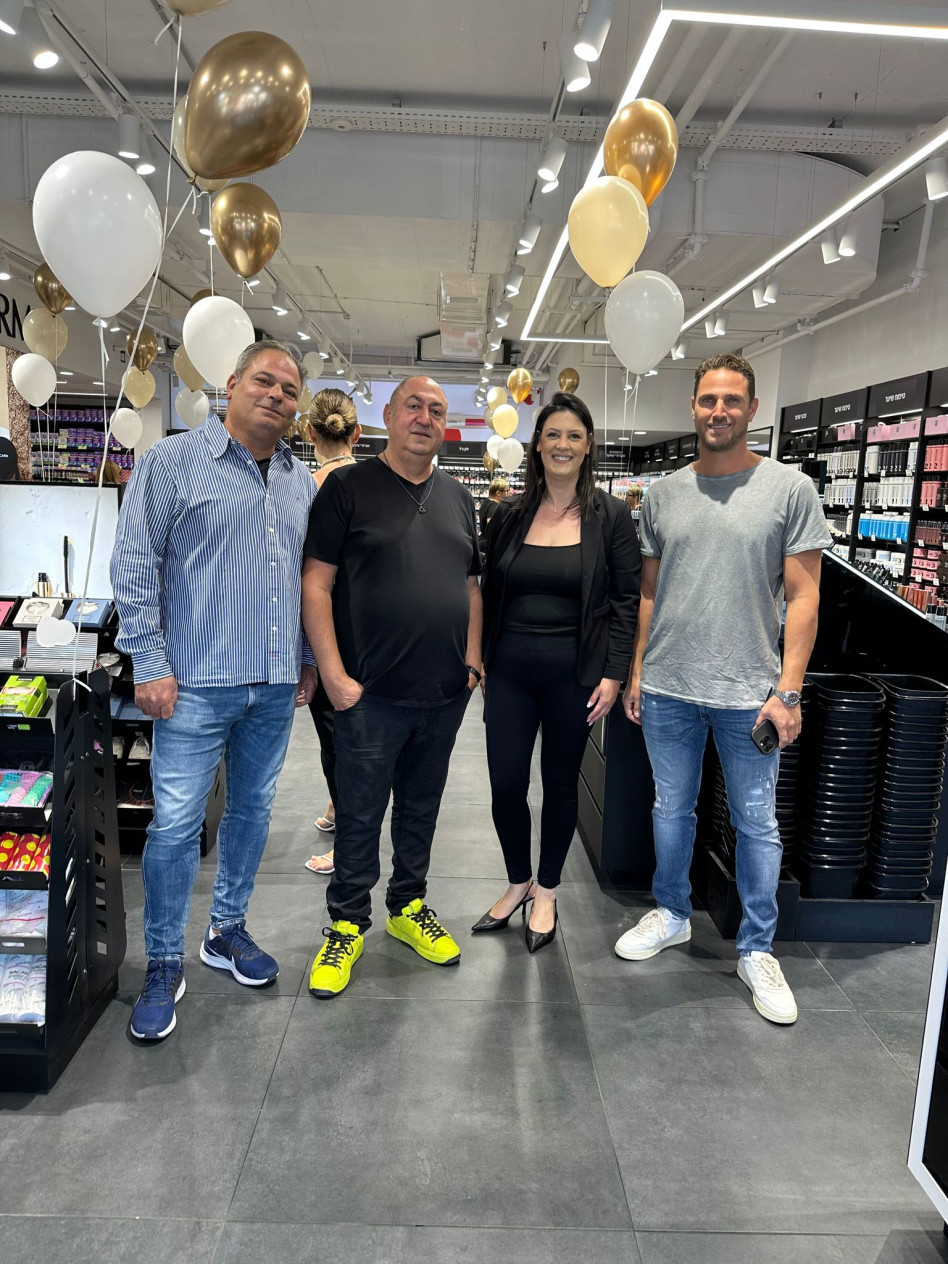 לירן גולברי ליה שמאי משה גולברי ואיתי זמיר (צילום: אסף לוי)