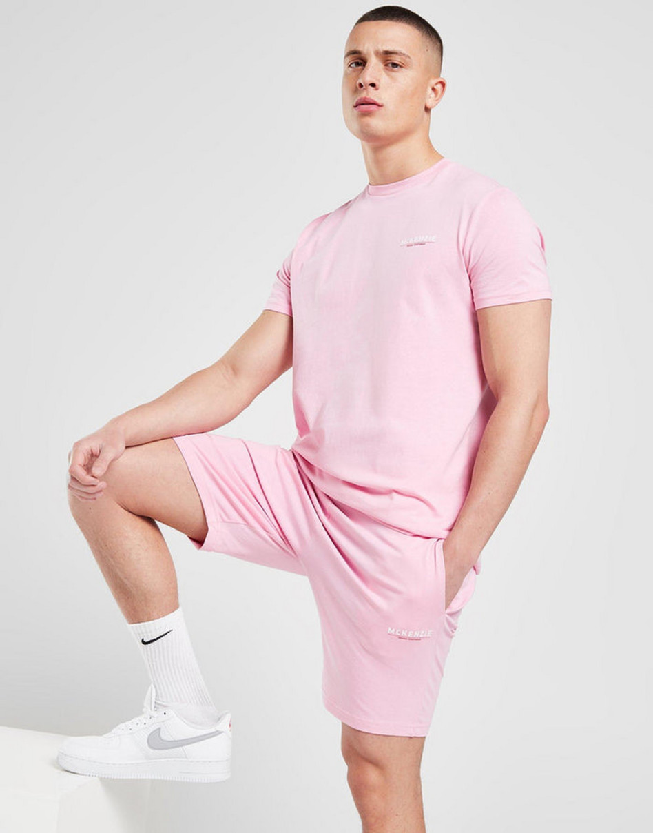 מקנזי ל-JD SPORT (צילום: יח''צ)