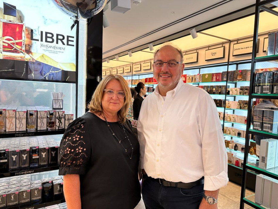 דני לוזון והרצליה אשכנזי  (צילום: יח''צ סופרפארם)