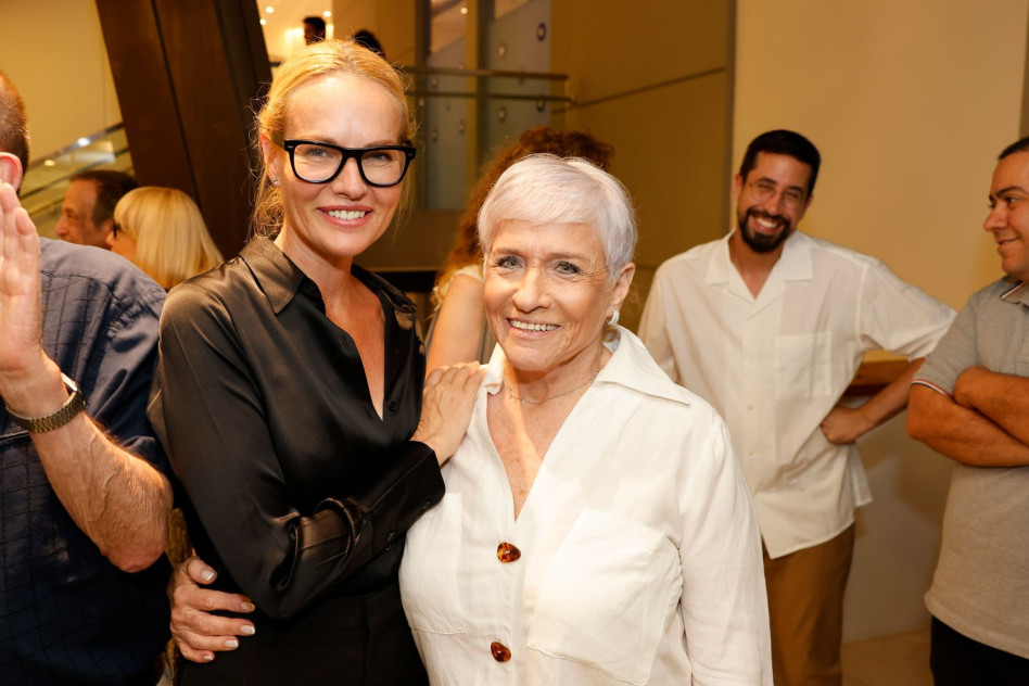 יעל חולדאי וגלית גוטמן  (צילום: גיא יחיאלי)