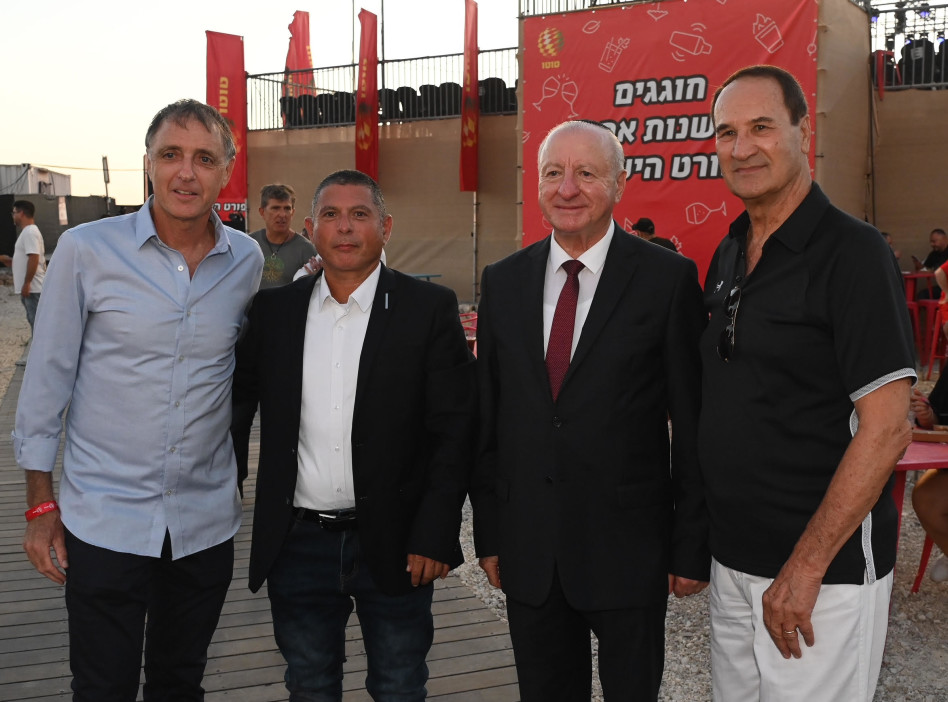 טל ברודי, שבתאי צור, מאיר ברדוגו ועודד מכנס  (צילום: ברני ארדוב)