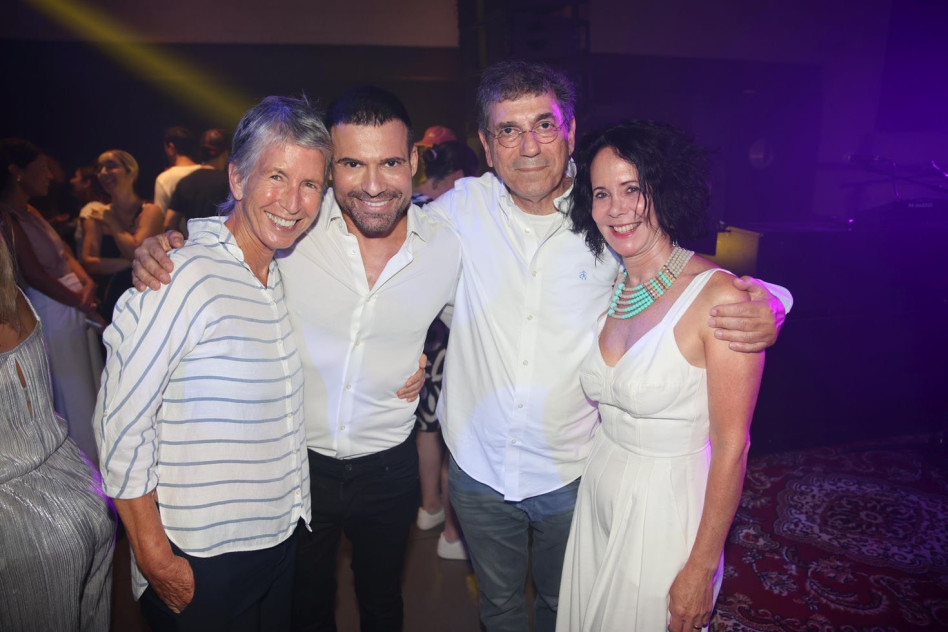 עידית מטות, גבי ברבש, אופיר ארצי ונורית ברבש (צילום: אור גפן)