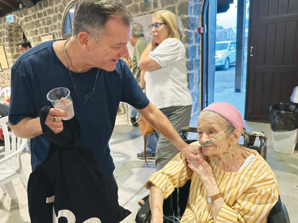 נעמי פולני ונשר (צילום: דליה הוכברג)