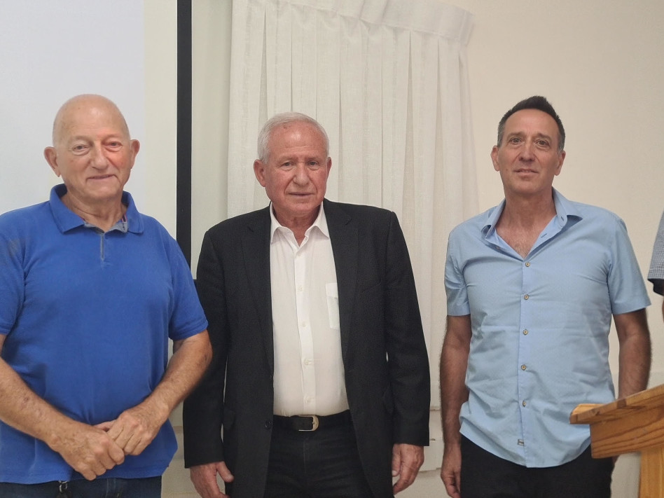איציק שניידר, אבי דיכטר ורני בר-נס (צילום: מועצת הצמחים)