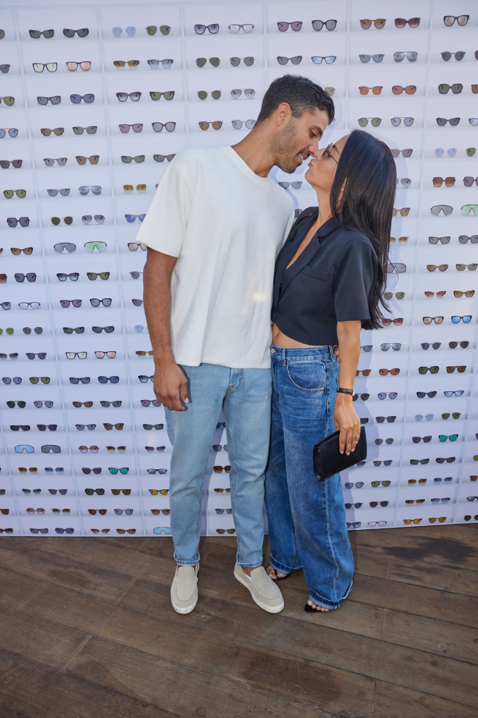 בר כהן ואליאב טעטי במסיבת סוף הקיץ של רשת משקפי השמש SUNGLASS HUT (צילום: שוקה)