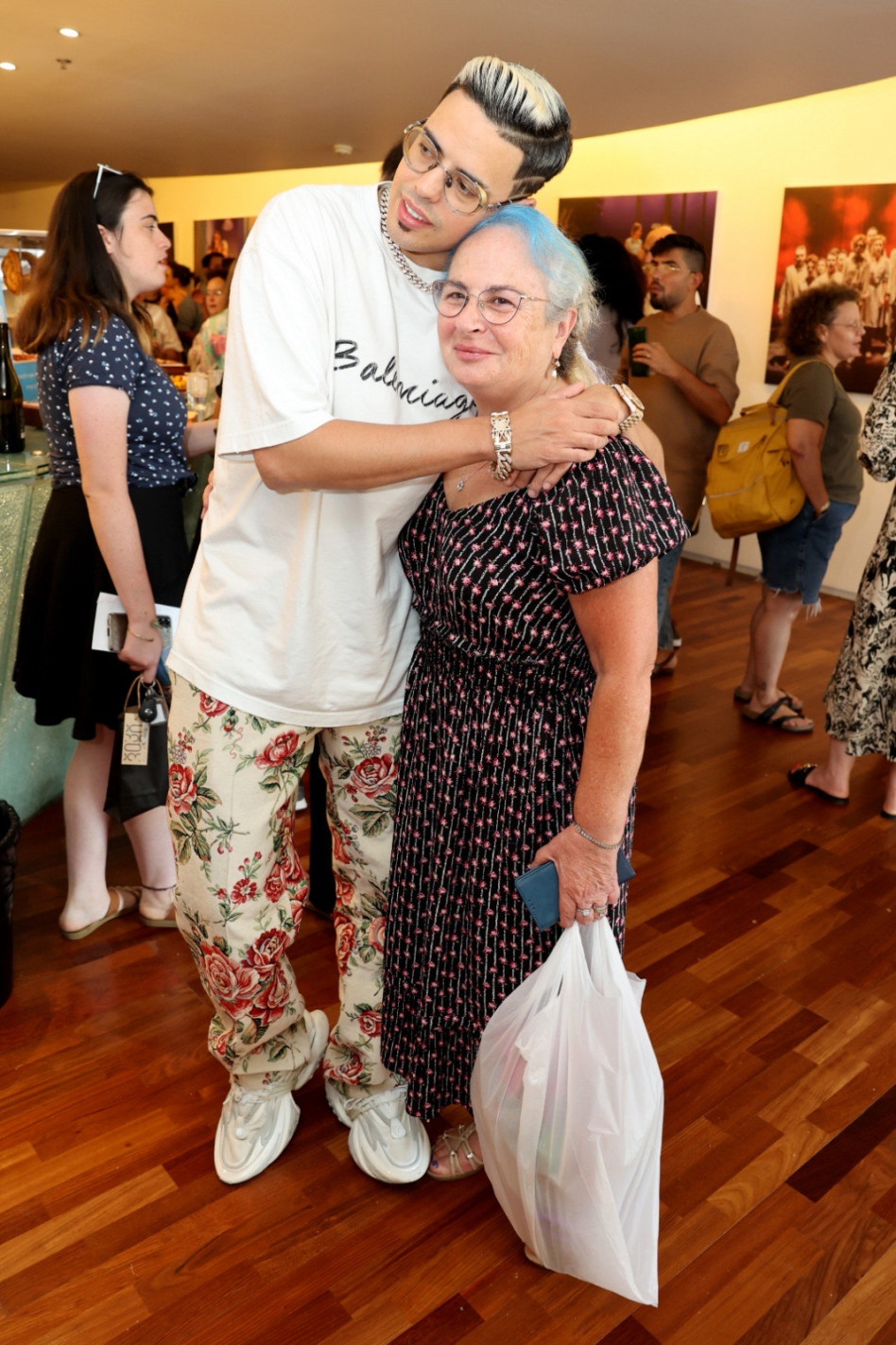 סטטיק ואמו ניצה רוסו (צילום: איציק בירן)