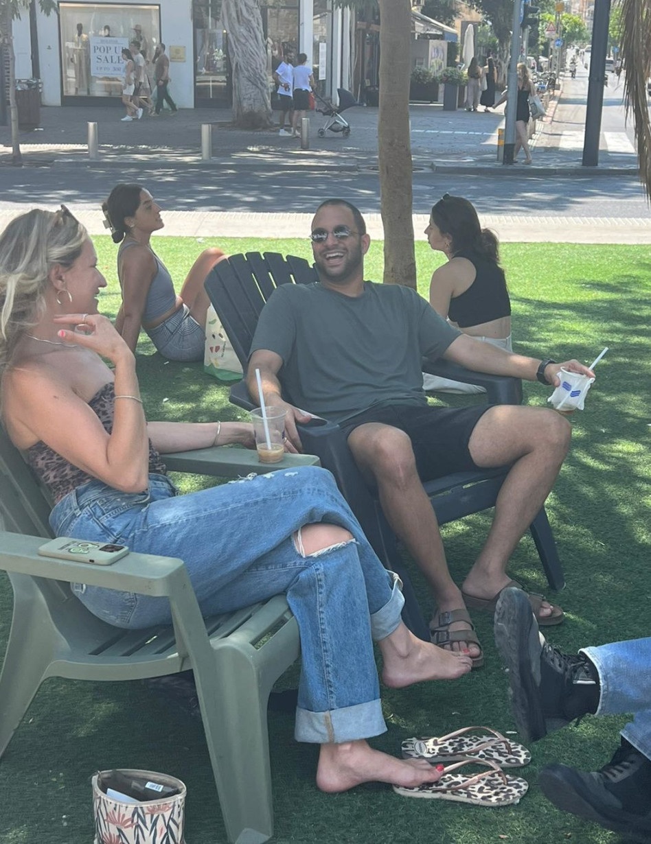 תומר בדוג, יואנה בויב (צילום: פרטי)