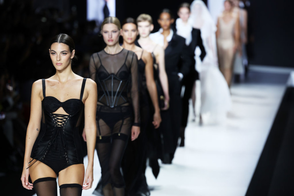 התצוגה של דולצ'ה&גבאנה בשבוע האופנה במילאנו (צילום: Vittorio Zunino Celotto/Getty images)