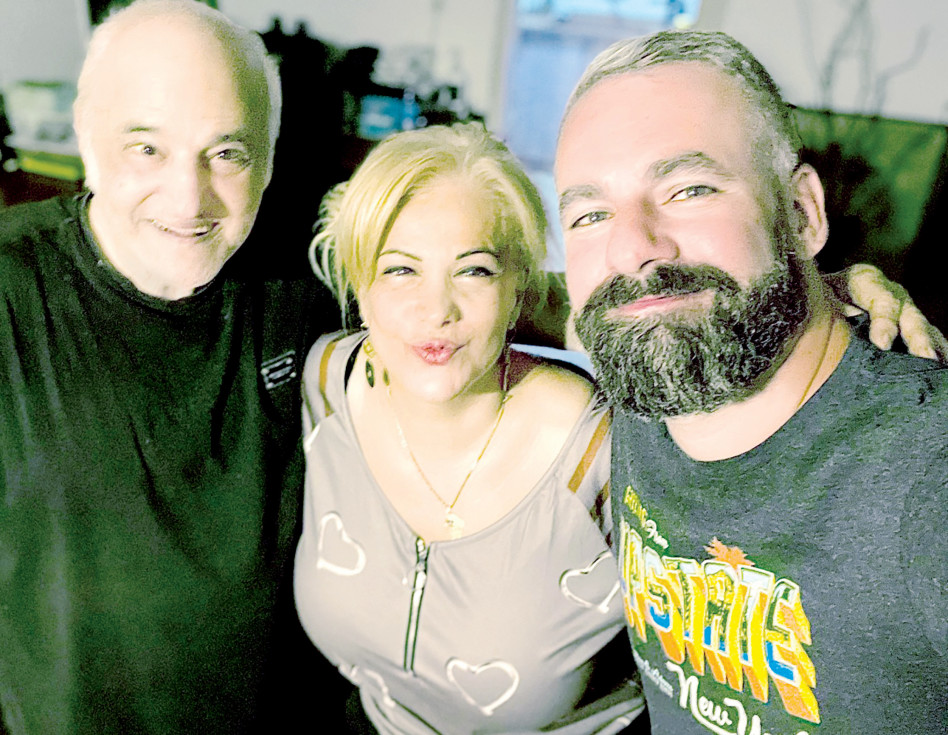 עמית צח, אילנה אביטל ושלמה צח (צילום: פרטי)