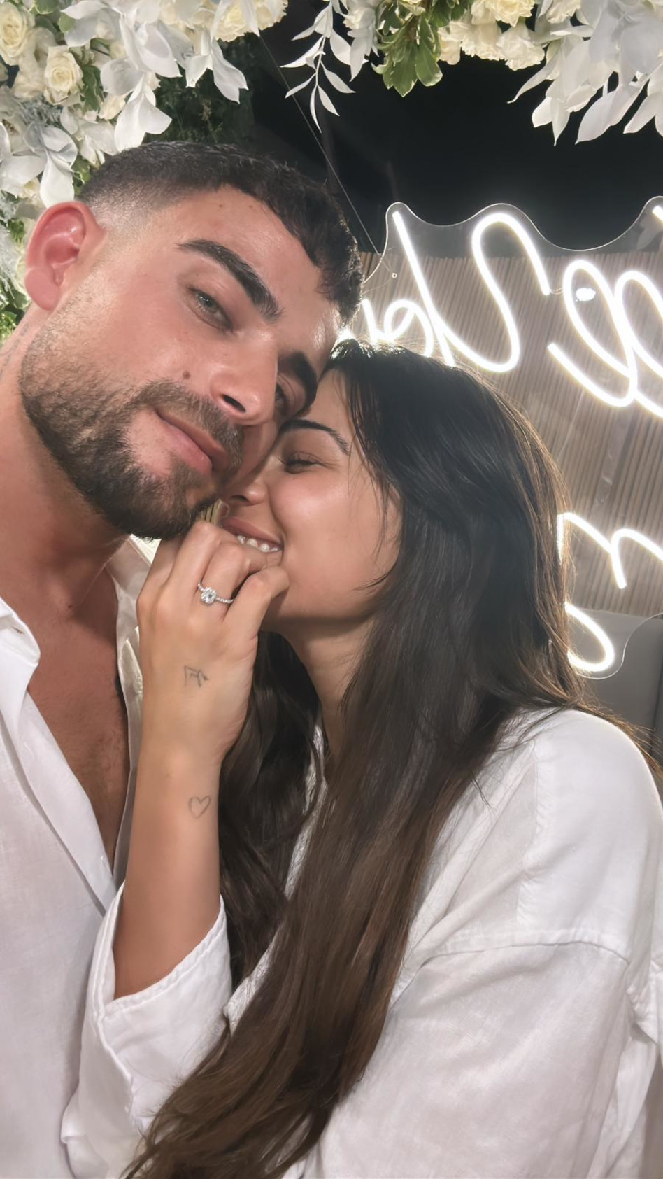 שניר בורגיל ושי עפרי מאורסים (צילום: פרטי)