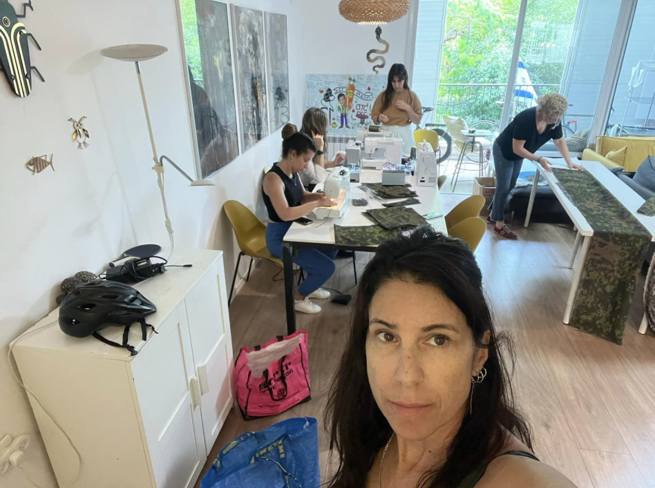 הגר סתת בשיתוף מחלקת צורפות ואופנה בבצלאל (צילום: הגר סתת)