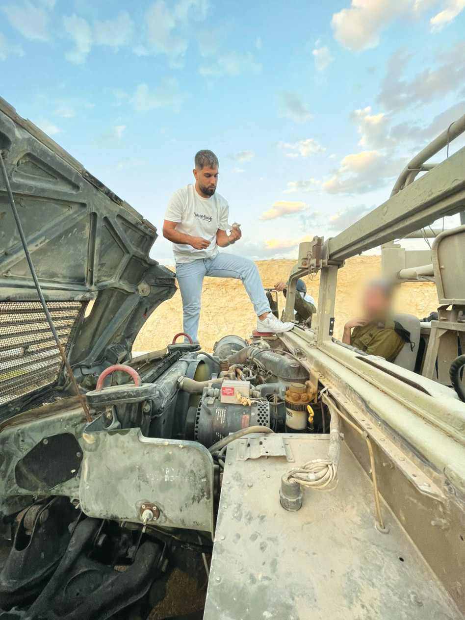 מור בפעולה על האמר (צילום: משרד התחבורה)