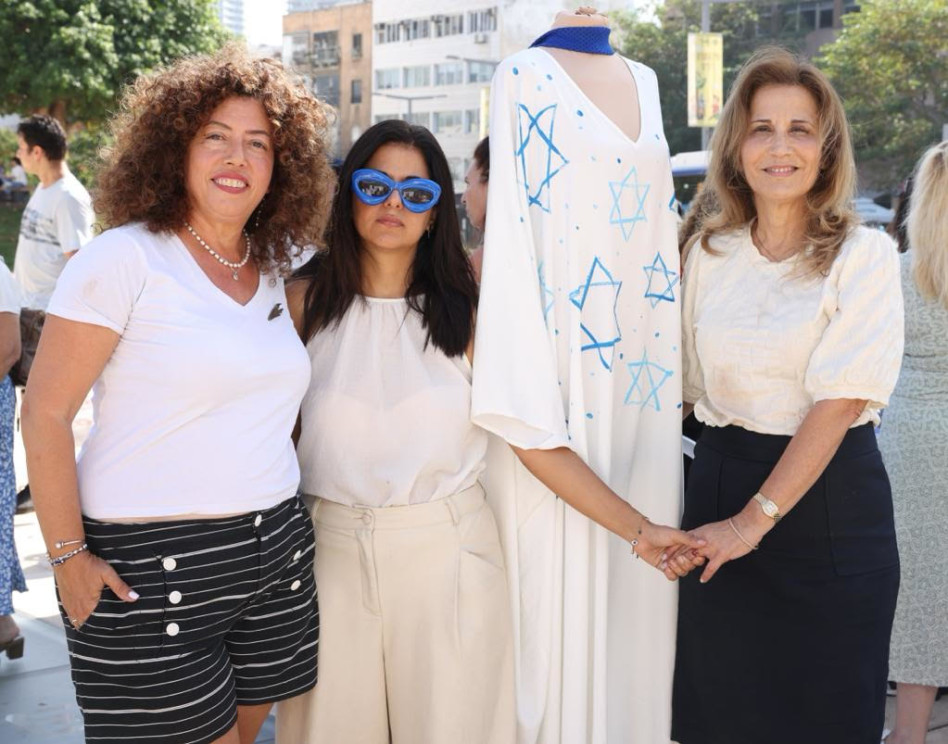 עליזה לביא, טלי דביר-לבנת וגילי סיוון-כהן (צילום: ענת קזולה)