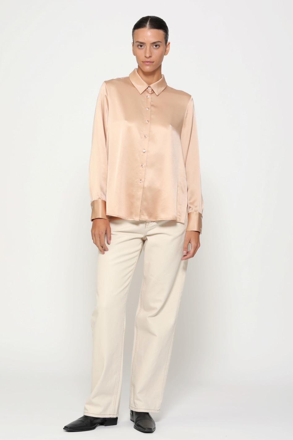 רונן חן, 220 שקל במקום 439 שקל לכל אחד מהפריטים (צילום: זוהר שיטרית)