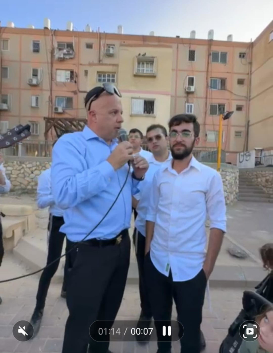 מנחם טוקר ונתנאל  (צילום: צילום פרטי)