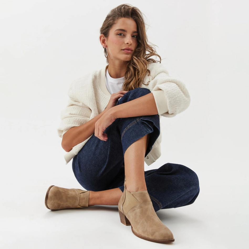 רשת בי יוניק (צילום: עמירם בן ישי)