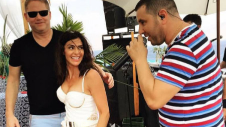 שלומי סרנגה מופיע בחגיגות החתונה של נעמה קסרי וגל ארז (צילום: יוסי גנון)