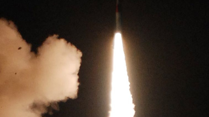 שיגור טיל החץ. צילום: רויטרס